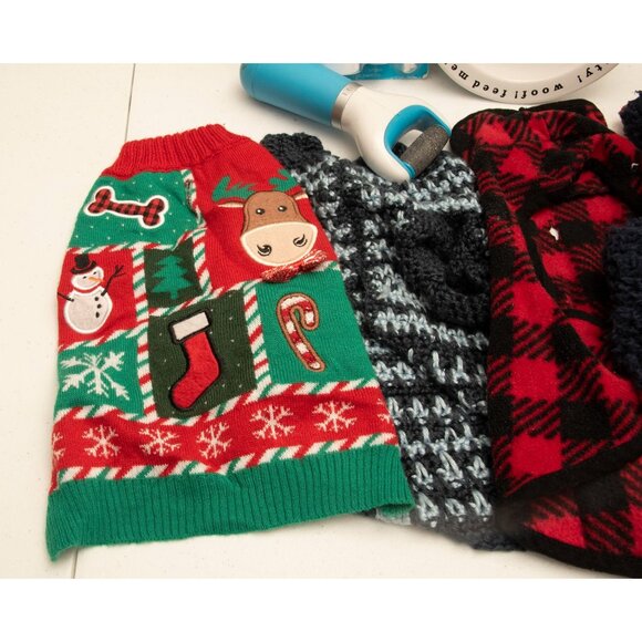The Small Doggie Christmas Lot Sweaters Dog Bowl & Groming Tools - Picture 5 of 12